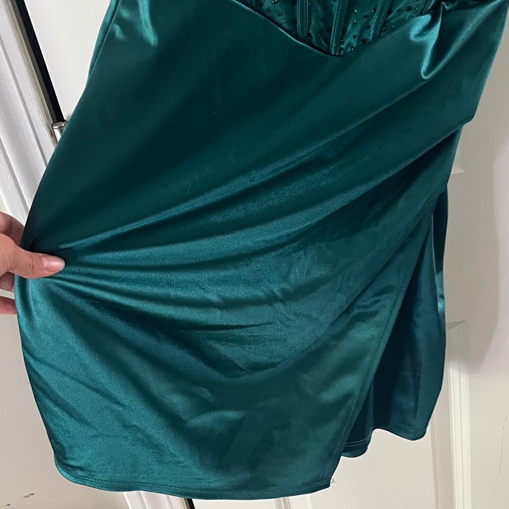 B Darlin Emerald green Satin Mini Corset Dress Sz 3/4 - Picture 4 of 9
